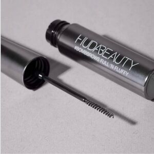 Huda Beauty #bombbrows fiber gel
